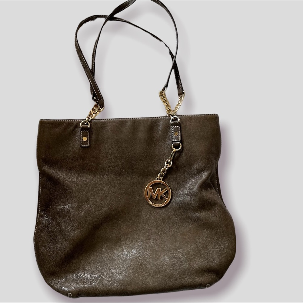 MICHAEL KORS Olive Green Leather Bucket